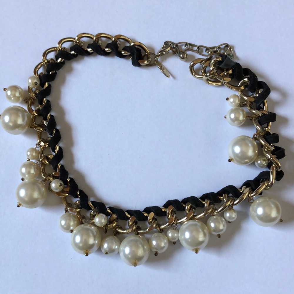 New York and Company Statement Necklace